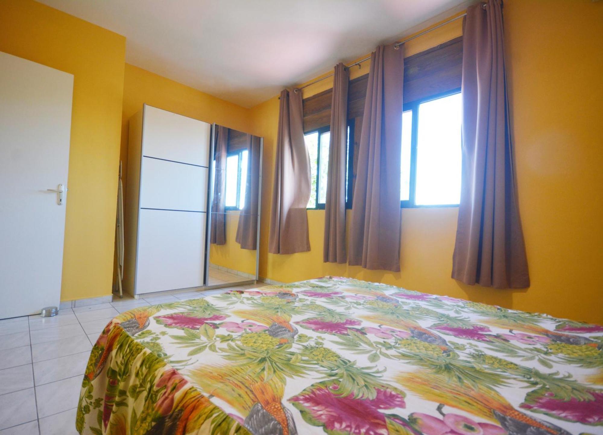 Appartement Tout Confort Sainte-Anne  Exterior foto